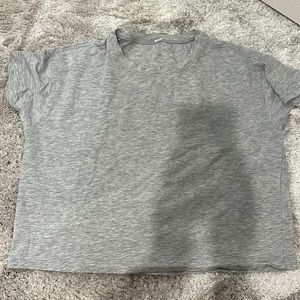 Lululemon Light weight cropped tee